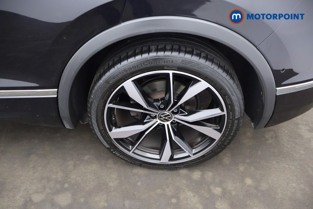 Volkswagen Tiguan R-Line Automatic Petrol SUV - Stock Number (1663501) - 2nd supplementary image