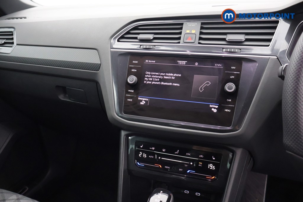 Volkswagen Tiguan R-Line Automatic Petrol SUV - Stock Number (1663501) - 9th supplementary image