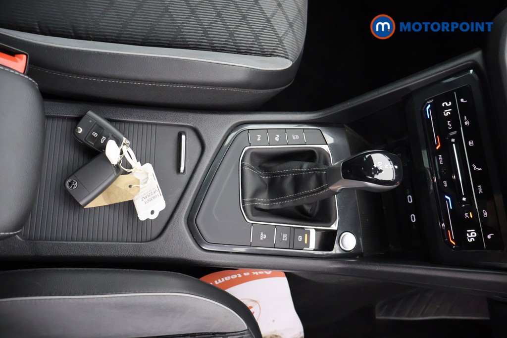 Volkswagen Tiguan R-Line Automatic Petrol SUV - Stock Number (1663501) - 13th supplementary image