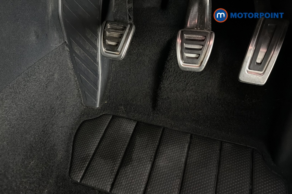 Volkswagen Golf R-Line Manual Petrol Hatchback - Stock Number (1663540) - 24th supplementary image