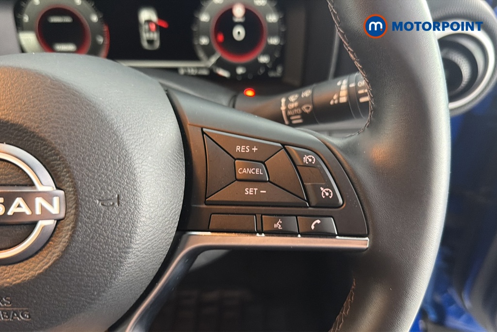 Nissan Juke N-Connecta Manual Petrol SUV - Stock Number (1663562) - 3rd supplementary image