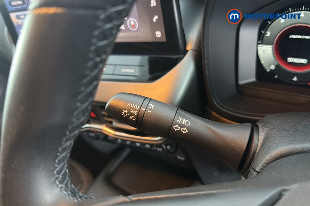 Nissan Juke N-Connecta Manual Petrol SUV - Stock Number (1663562) - 5th supplementary image