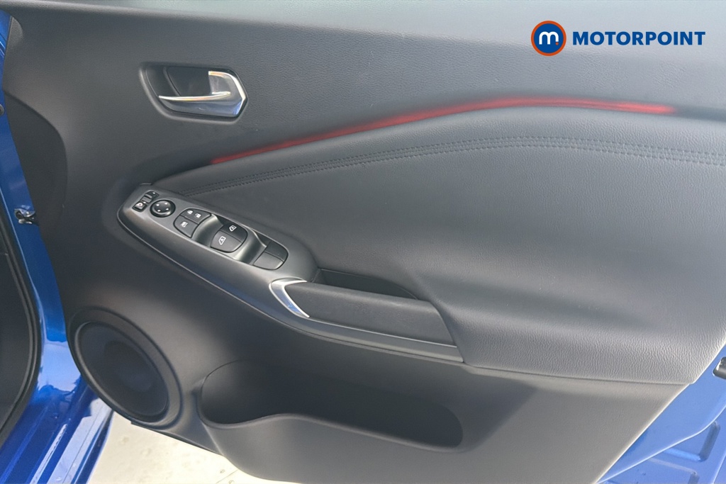 Nissan Juke N-Connecta Manual Petrol SUV - Stock Number (1663562) - 18th supplementary image