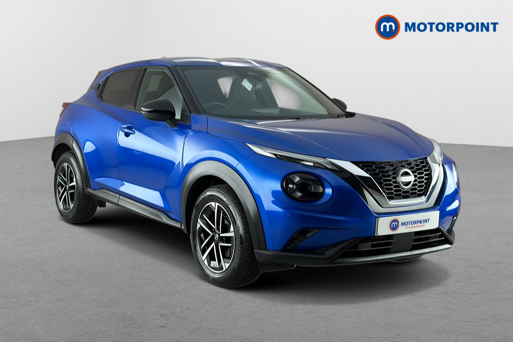 Nissan Juke N-Connecta Manual Petrol SUV - Stock Number (1663562) - Drivers side front corner