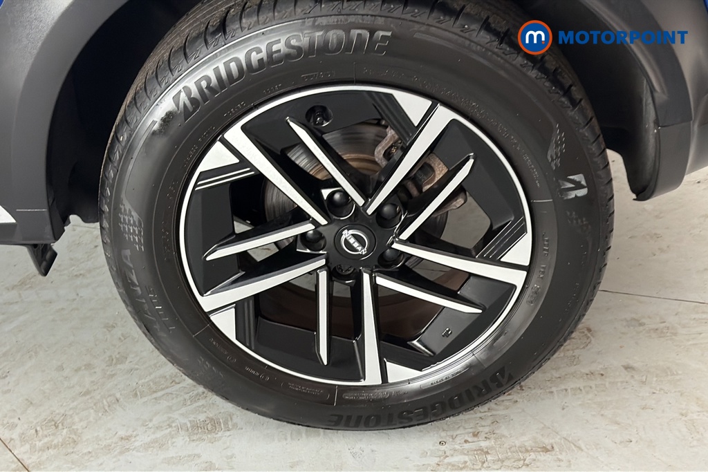 Nissan Juke N-Connecta Manual Petrol SUV - Stock Number (1663562) - 45th supplementary image