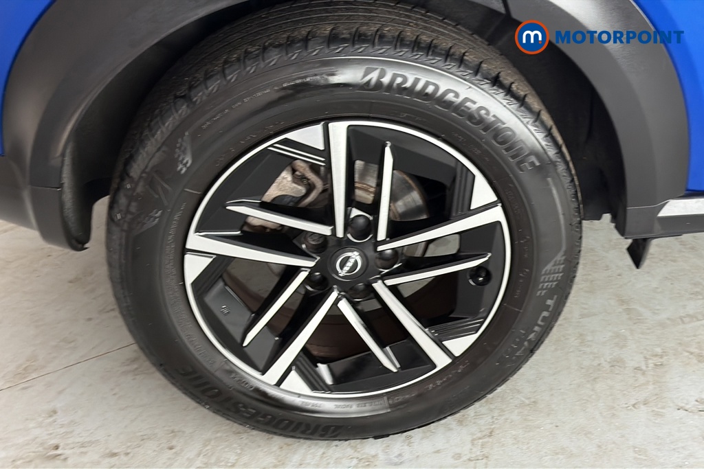 Nissan Juke N-Connecta Manual Petrol SUV - Stock Number (1663562) - 46th supplementary image