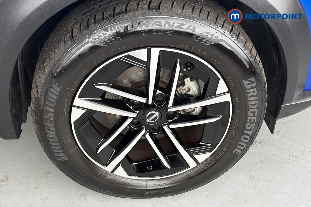 Nissan Juke N-Connecta Manual Petrol SUV - Stock Number (1663562) - 47th supplementary image