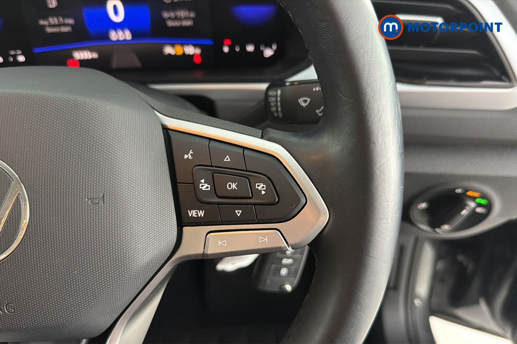 Volkswagen T-Roc Life Manual Petrol SUV - Stock Number (1663696) - 3rd supplementary image