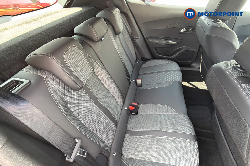 Peugeot 2008 Allure Automatic Petrol SUV - Stock Number (1663856) - 28th supplementary image