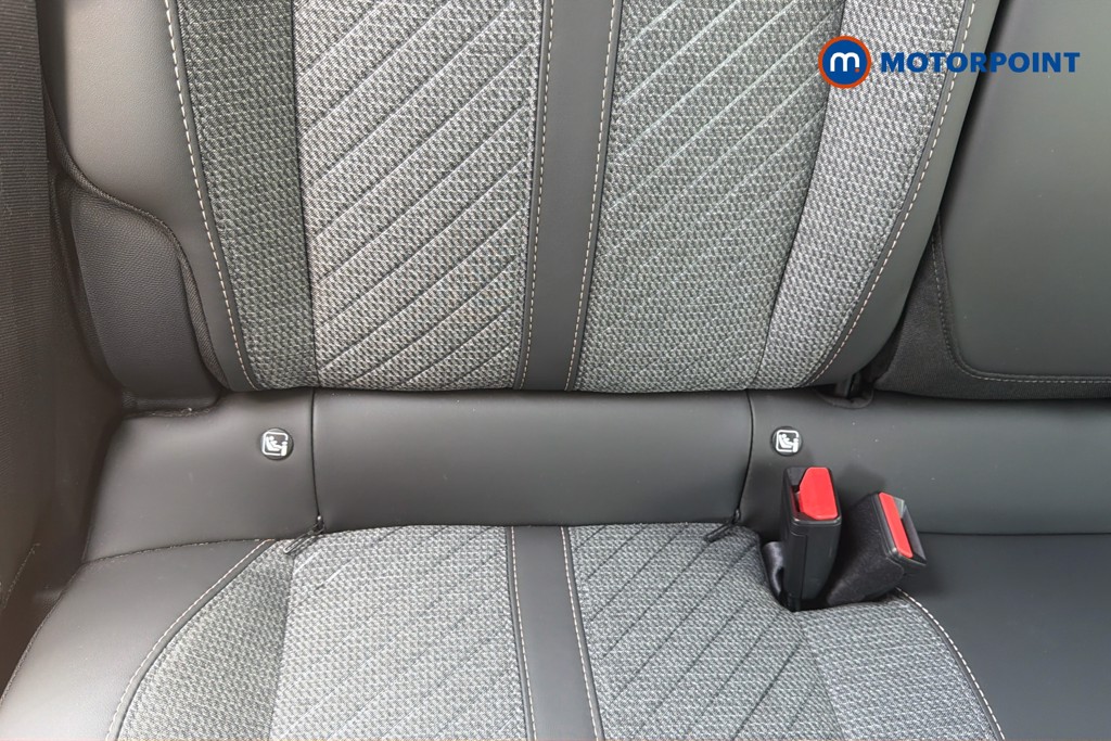 Peugeot 2008 Allure Automatic Petrol SUV - Stock Number (1663856) - 29th supplementary image