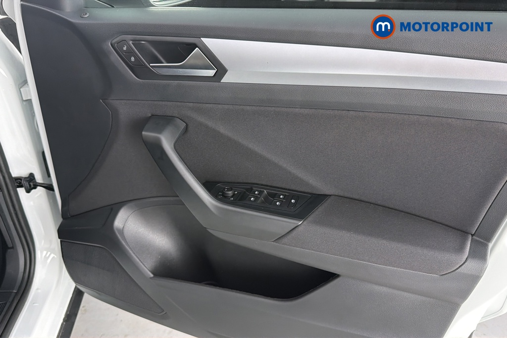 Volkswagen T-Roc Match Manual Petrol SUV - Stock Number (1664122) - 18th supplementary image