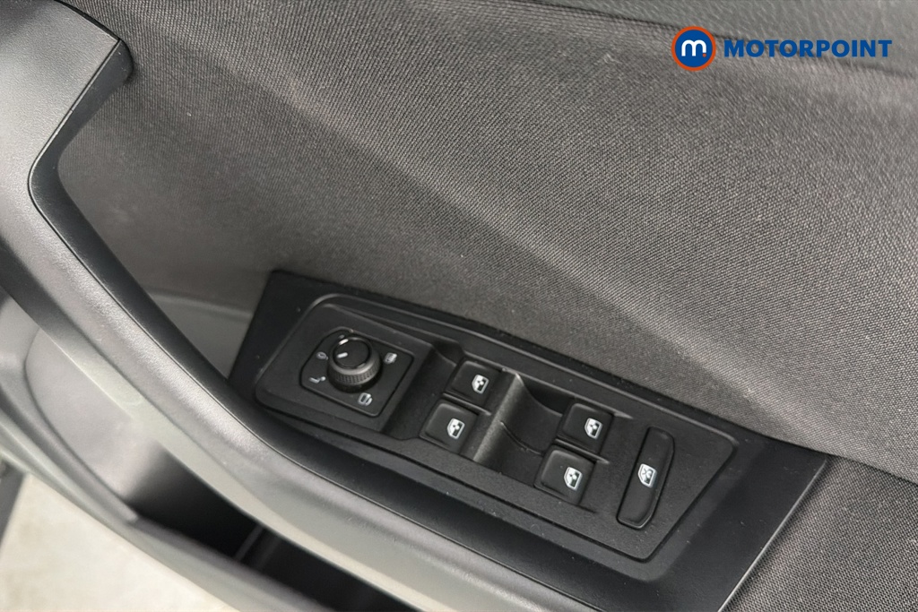 Volkswagen T-Roc Match Manual Petrol SUV - Stock Number (1664122) - 19th supplementary image