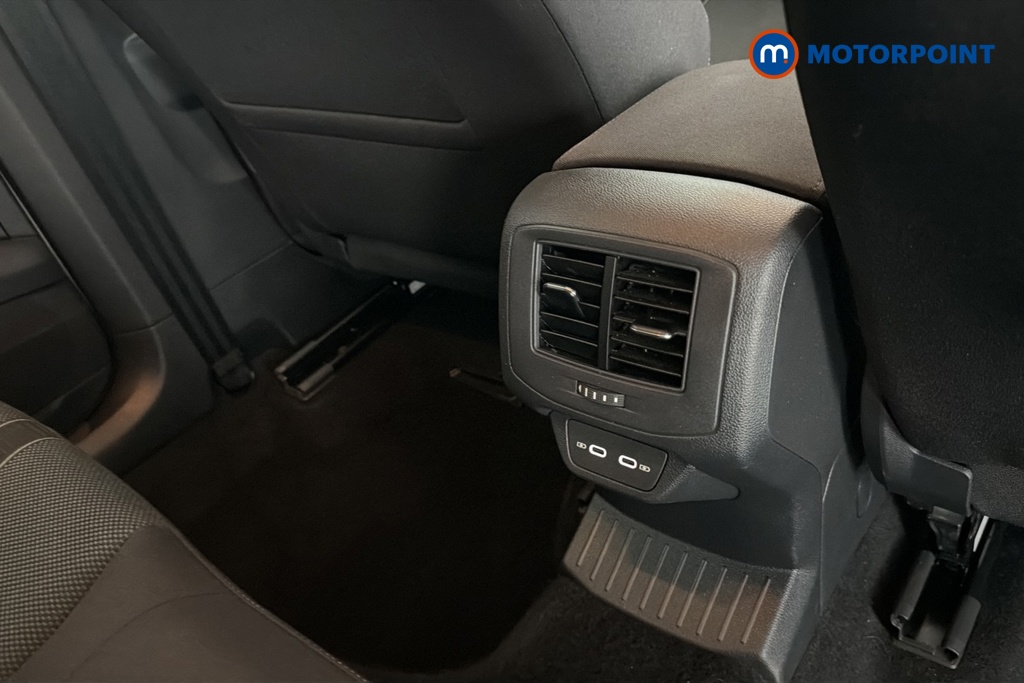 Volkswagen T-Roc Match Manual Petrol SUV - Stock Number (1664122) - 28th supplementary image