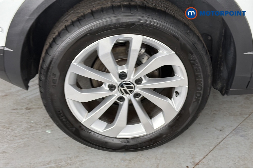 Volkswagen T-Roc Match Manual Petrol SUV - Stock Number (1664122) - 46th supplementary image