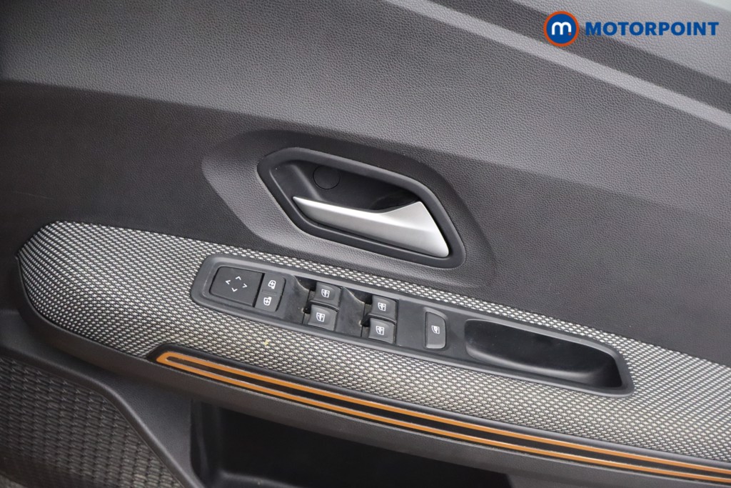 Dacia Sandero Stepway Expression Manual Petrol Hatchback - Stock Number (1641199) - 9th supplementary image
