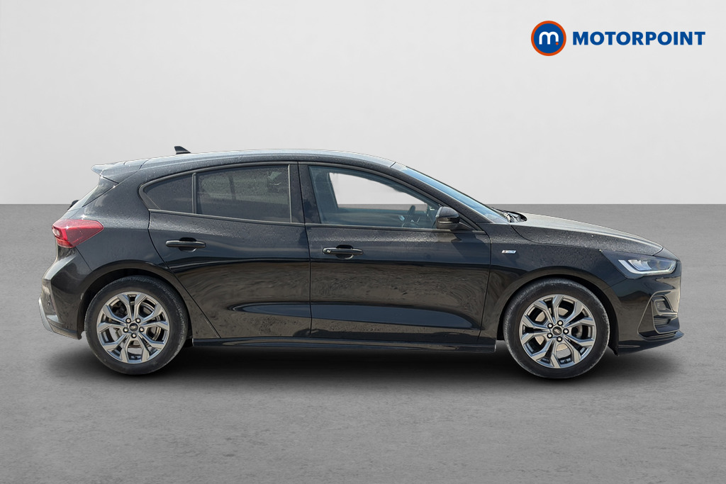 Ford Focus St-Line Manual Petrol Hatchback - Stock Number (1651246) - Passenger side