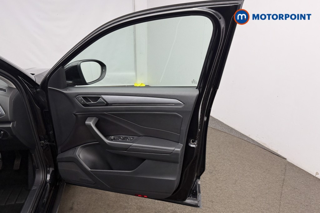 Volkswagen T-Roc Style Manual Petrol SUV - Stock Number (1652059) - 19th supplementary image
