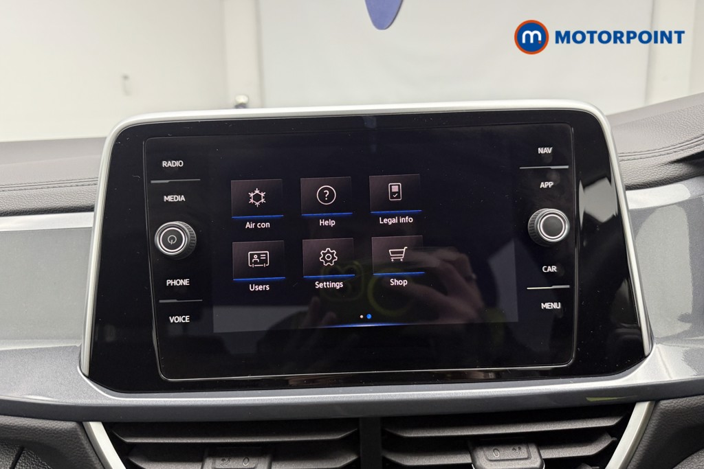 Volkswagen T-Roc Style Manual Petrol SUV - Stock Number (1652059) - 33rd supplementary image