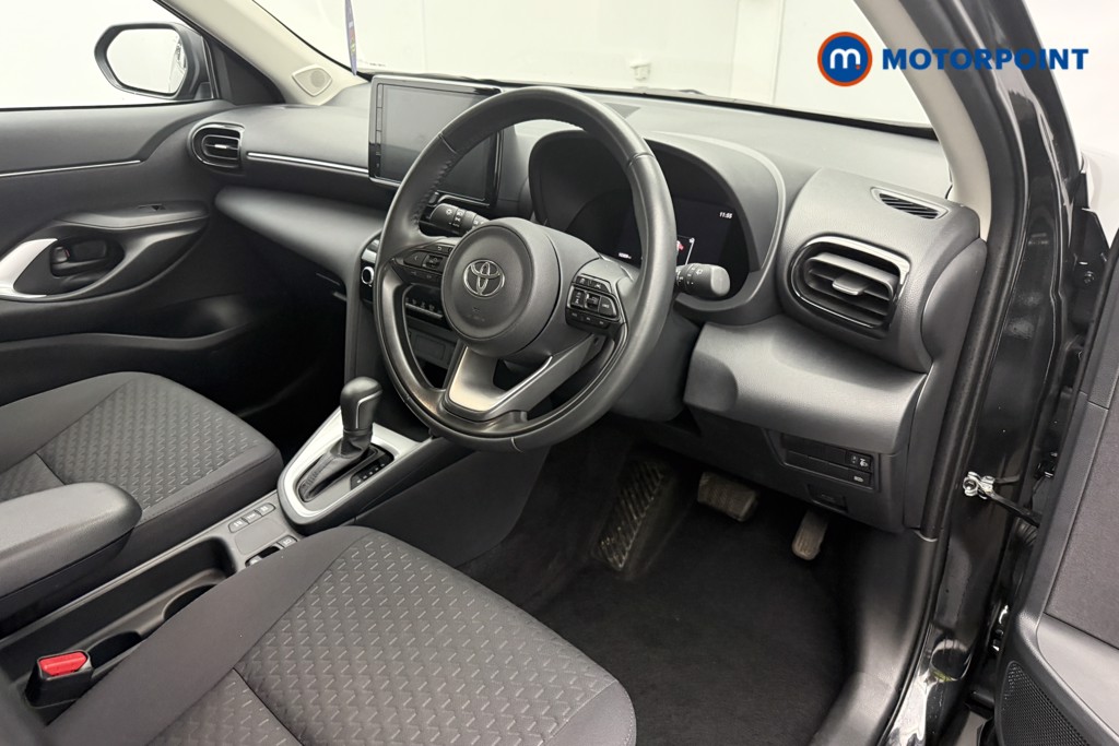 Toyota Yaris Cross Icon Automatic Petrol-Electric Hybrid Estate - Stock Number (1652230) - 7th supplementary image