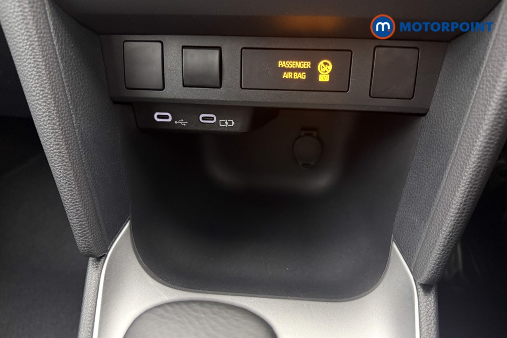 Toyota Yaris Cross Icon Automatic Petrol-Electric Hybrid Estate - Stock Number (1652230) - 14th supplementary image