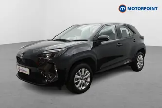 Toyota Yaris Cross Icon Automatic Petrol-Electric Hybrid Estate - Stock Number (1652230) - Passenger side front corner