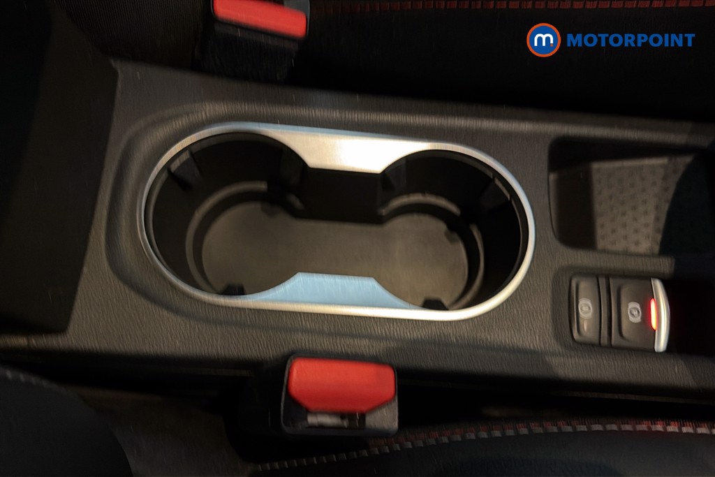 Renault Captur R.S. Line Automatic Petrol SUV - Stock Number (1652453) - 13th supplementary image