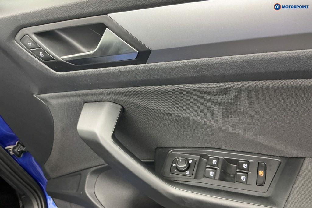 Volkswagen T-Roc Life Manual Petrol SUV - Stock Number (1652884) - 25th supplementary image