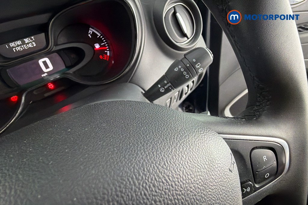 Renault Captur Iconic Manual Petrol SUV - Stock Number (1653433) - 4th supplementary image