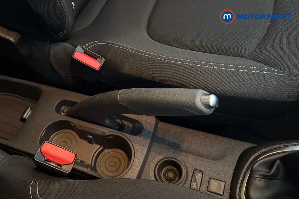 Renault Captur Iconic Manual Petrol SUV - Stock Number (1653433) - 14th supplementary image