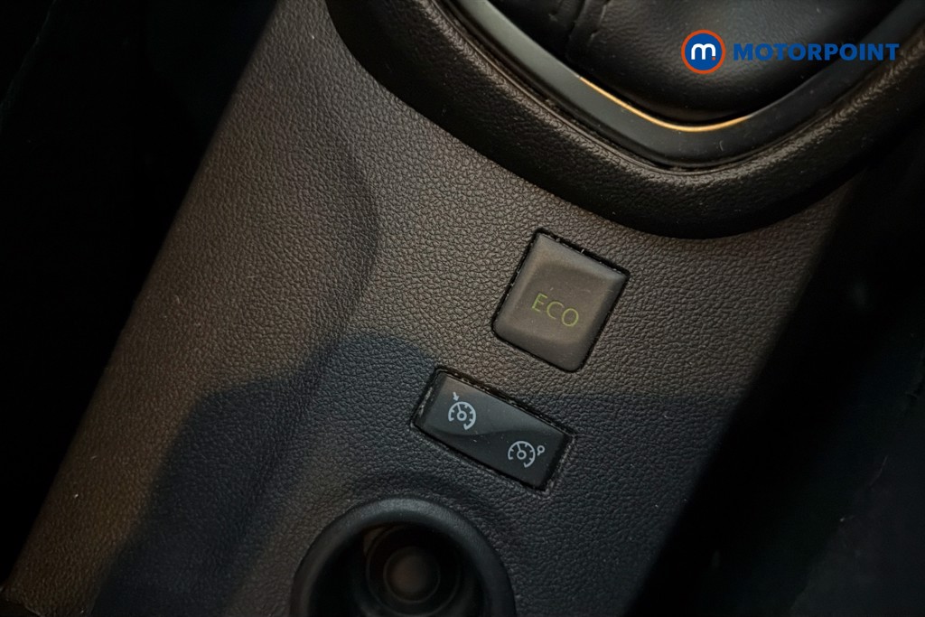Renault Captur Iconic Manual Petrol SUV - Stock Number (1653433) - 15th supplementary image