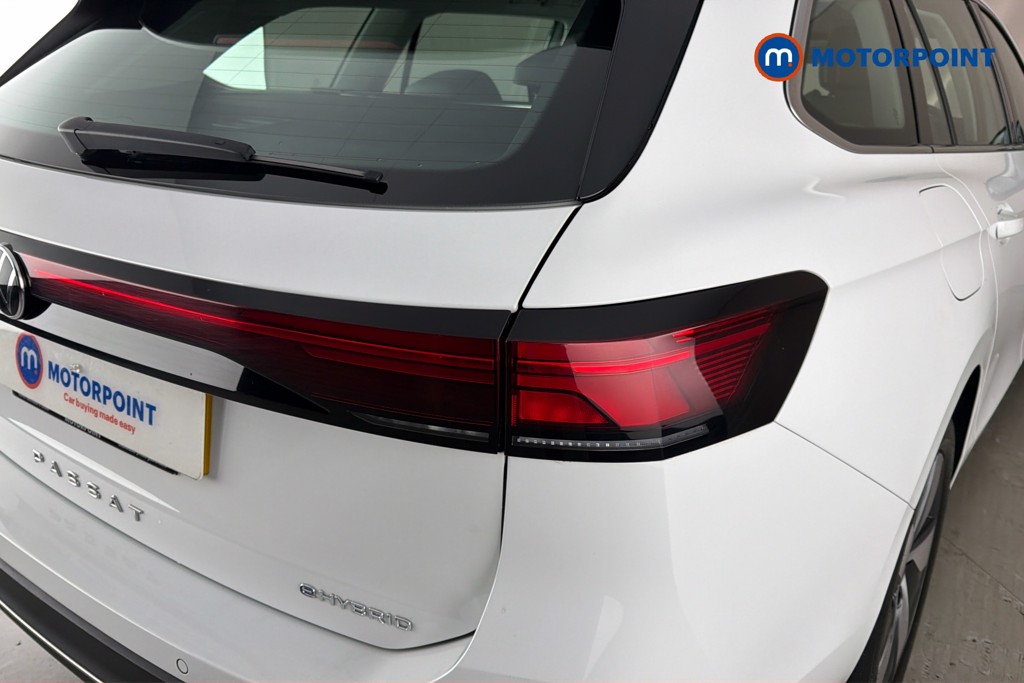 Volkswagen Passat Life Automatic Petrol Plug-In Hybrid Estate - Stock Number (1654187) - 38th supplementary image
