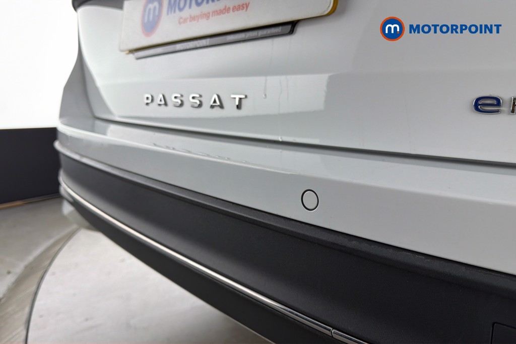 Volkswagen Passat Life Automatic Petrol Plug-In Hybrid Estate - Stock Number (1654187) - 40th supplementary image