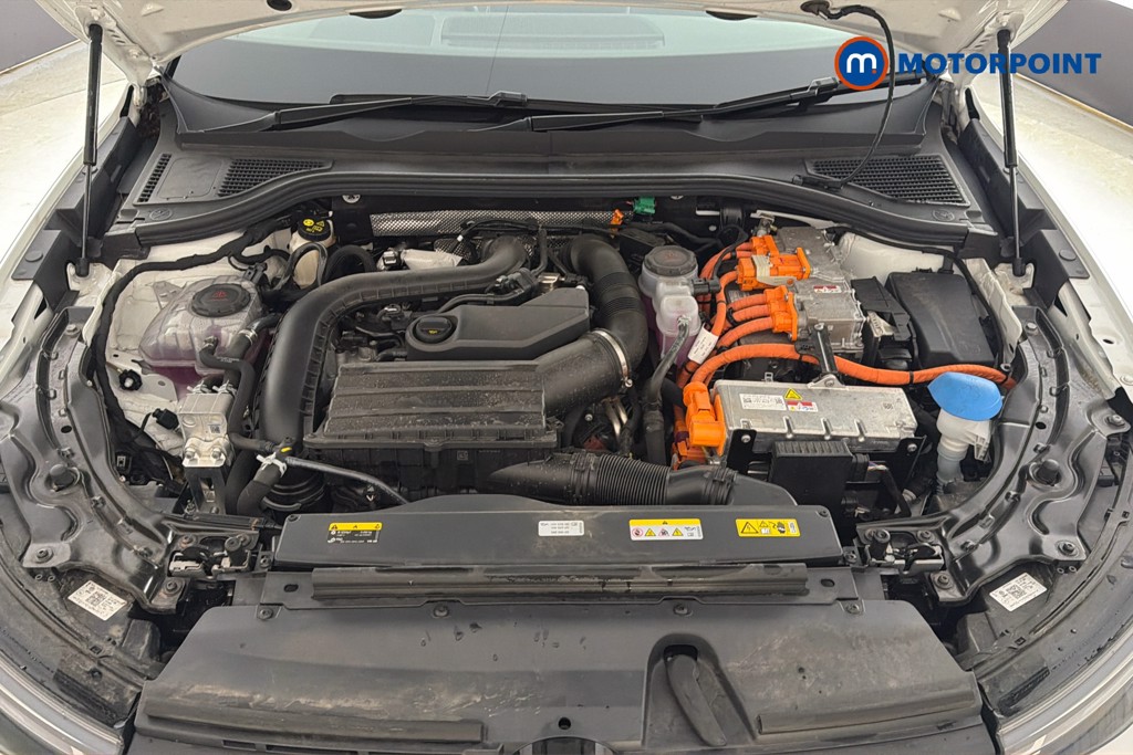 Volkswagen Passat Life Automatic Petrol Plug-In Hybrid Estate - Stock Number (1654187) - 51st supplementary image