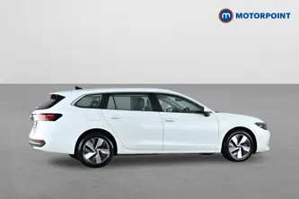 Volkswagen Passat Life Automatic Petrol Plug-In Hybrid Estate - Stock Number (1654187) - Drivers side