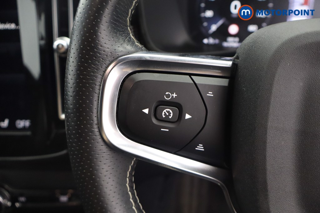 Volvo Xc40 R Design Automatic Petrol SUV - Stock Number (1654367) - 6th supplementary image