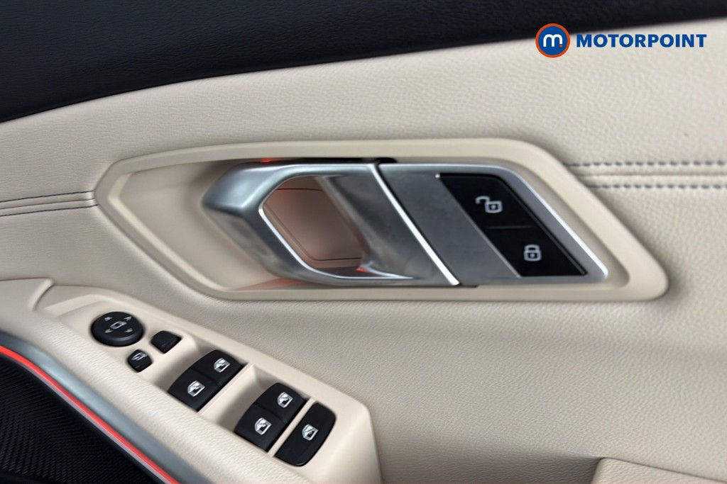 BMW 3 Series M Sport Automatic Petrol Plug-In Hybrid Saloon - Stock Number (1655556) - 42nd supplementary image