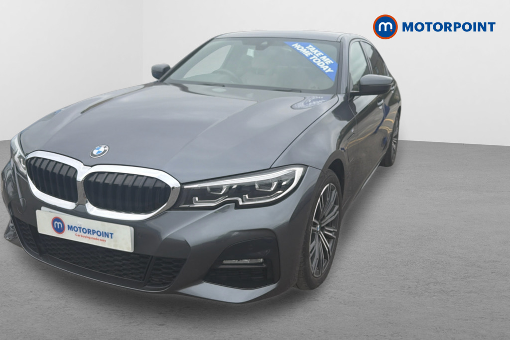 BMW 3 Series M Sport Automatic Petrol Plug-In Hybrid Saloon - Stock Number (1655556) - Passenger side front corner