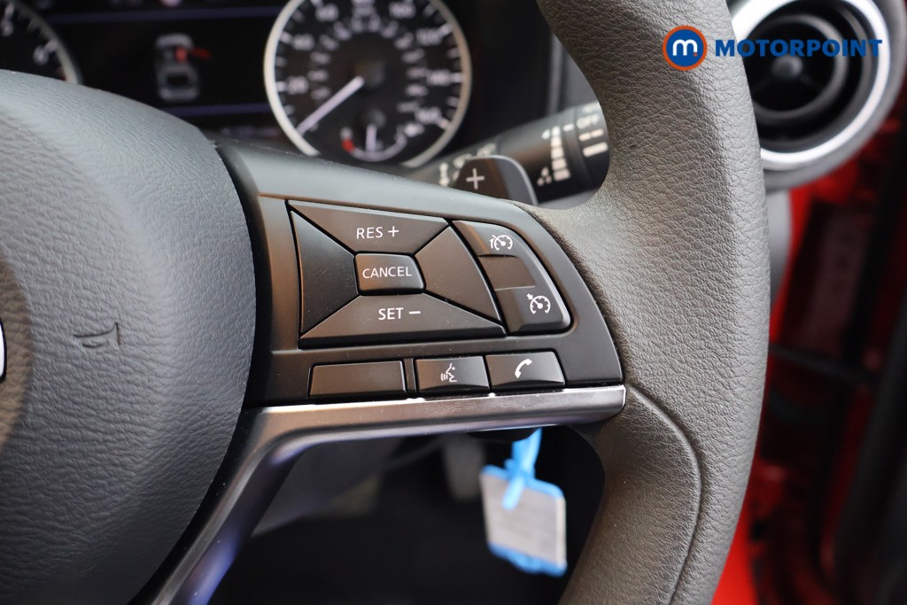 Nissan Juke Acenta Premium Automatic Petrol SUV - Stock Number (1655583) - 7th supplementary image