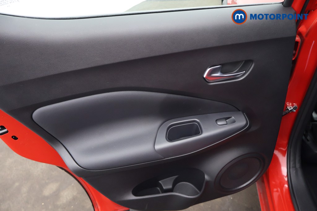 Nissan Juke Acenta Premium Automatic Petrol SUV - Stock Number (1655583) - 20th supplementary image