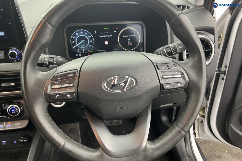 Hyundai Kona Premium Automatic Petrol-Electric Hybrid SUV - Stock Number (1655625) - 6th supplementary image