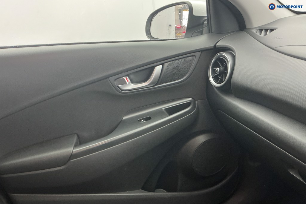 Hyundai Kona Premium Automatic Petrol-Electric Hybrid SUV - Stock Number (1655625) - 19th supplementary image