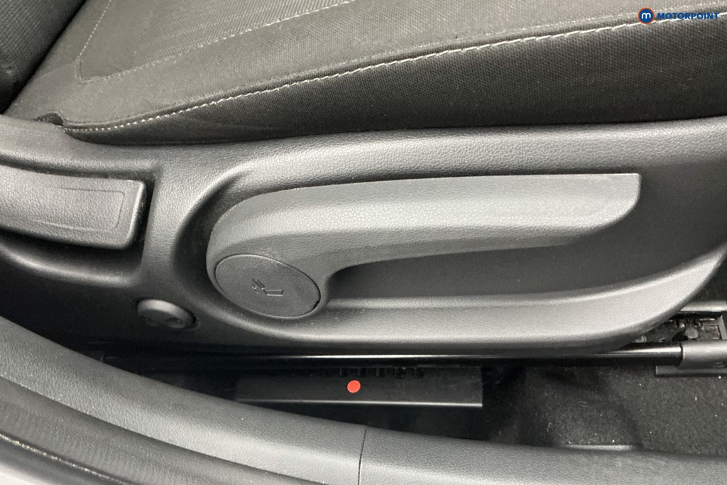 Hyundai Kona Premium Automatic Petrol-Electric Hybrid SUV - Stock Number (1655625) - 23rd supplementary image