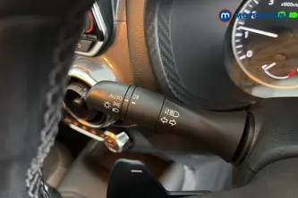 Nissan Juke N-Connecta Automatic Petrol SUV - Stock Number (1655908) - 5th supplementary image