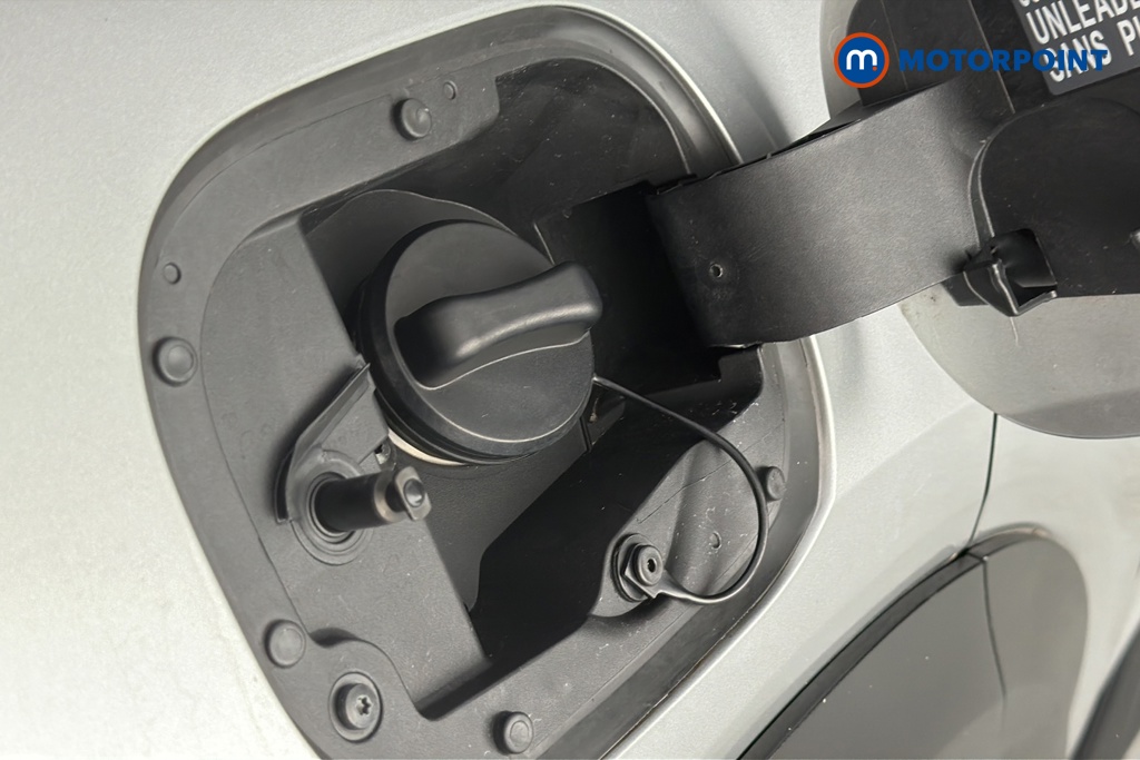 Nissan Juke N-Connecta Automatic Petrol SUV - Stock Number (1655908) - 41st supplementary image