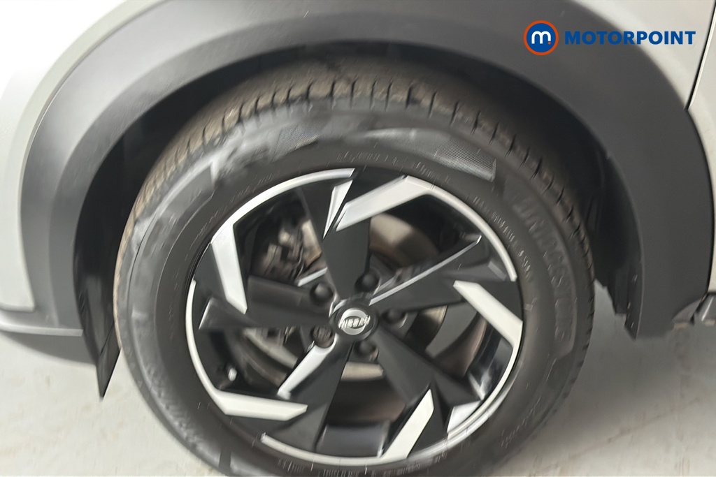 Nissan Juke N-Connecta Automatic Petrol SUV - Stock Number (1655908) - 44th supplementary image