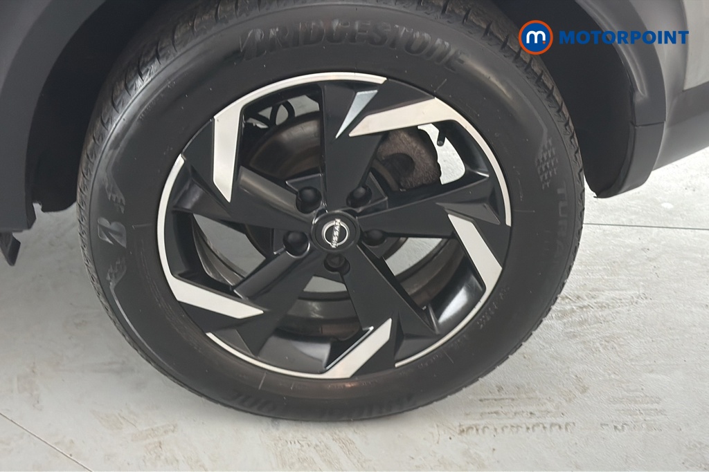 Nissan Juke N-Connecta Automatic Petrol SUV - Stock Number (1655908) - 45th supplementary image