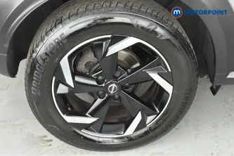 Nissan Juke N-Connecta Automatic Petrol SUV - Stock Number (1655908) - 46th supplementary image