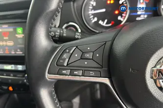 Nissan Qashqai Tekna Manual Petrol SUV - Stock Number (1656076) - 4th supplementary image