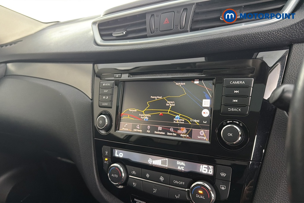 Nissan Qashqai Tekna Manual Petrol SUV - Stock Number (1656076) - 9th supplementary image