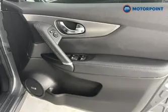 Nissan Qashqai Tekna Manual Petrol SUV - Stock Number (1656076) - 18th supplementary image